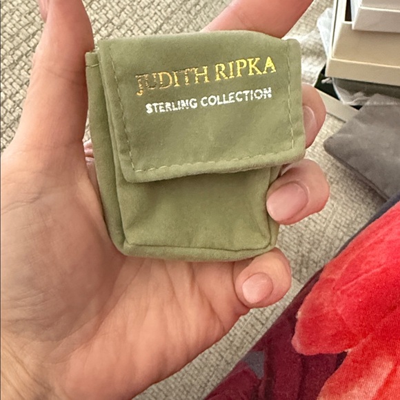 Judith Ripka Elegant Silver Diamond Ring - Picture 2 of 14